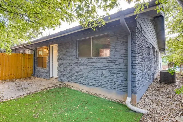 $1,650 | 3007 Matador Drive, Unit A, Austin, TX 78741