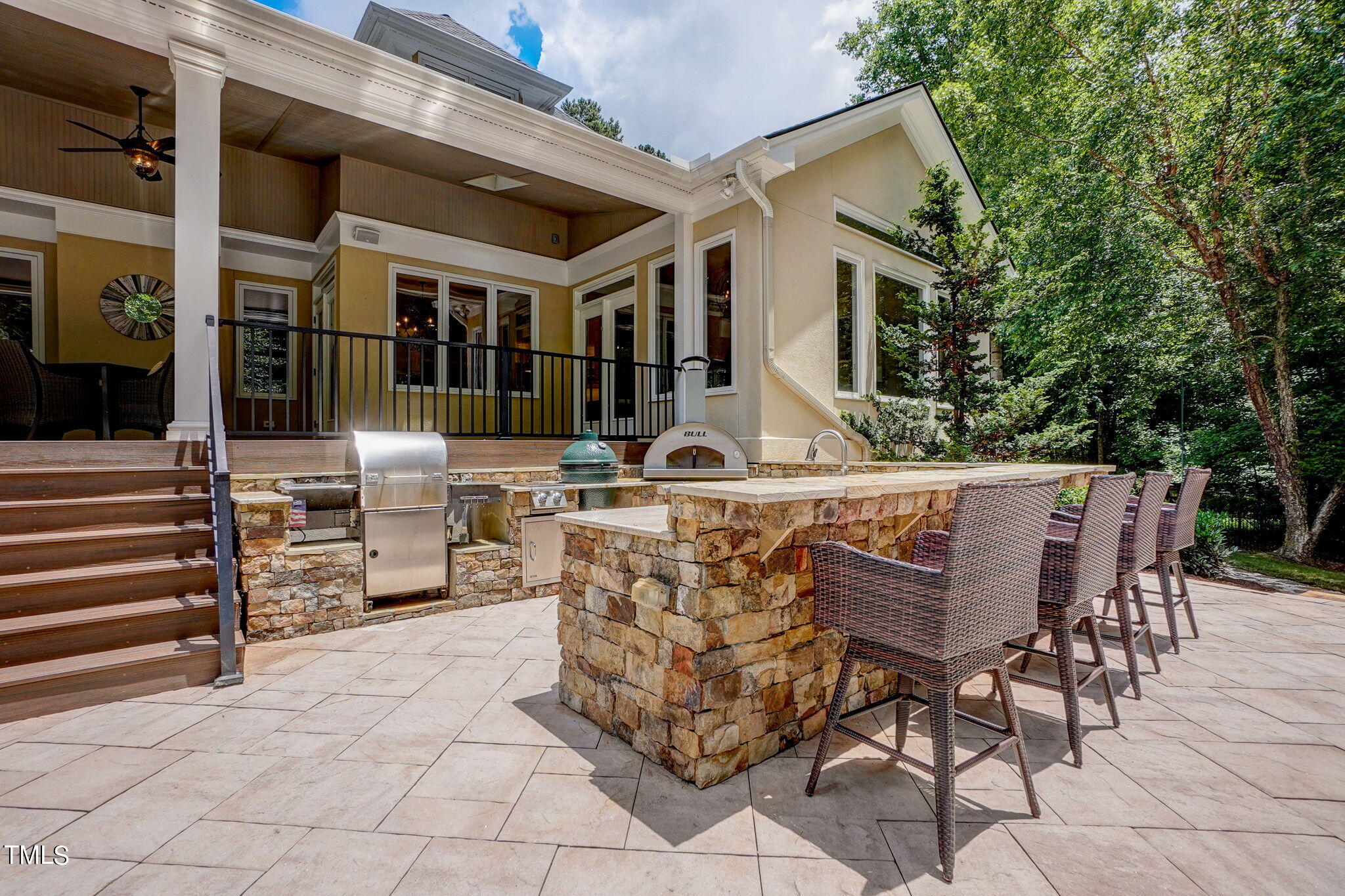 5101 Roseland Court Raleigh, NC 27613 - Photo 7 of 71 Outdoor kitchen