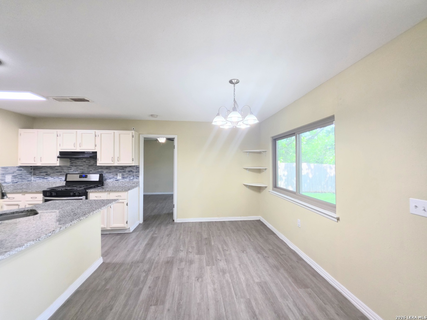 5931 Autumn Lake San Antonio, TX 78222 - Photo 4 of 25