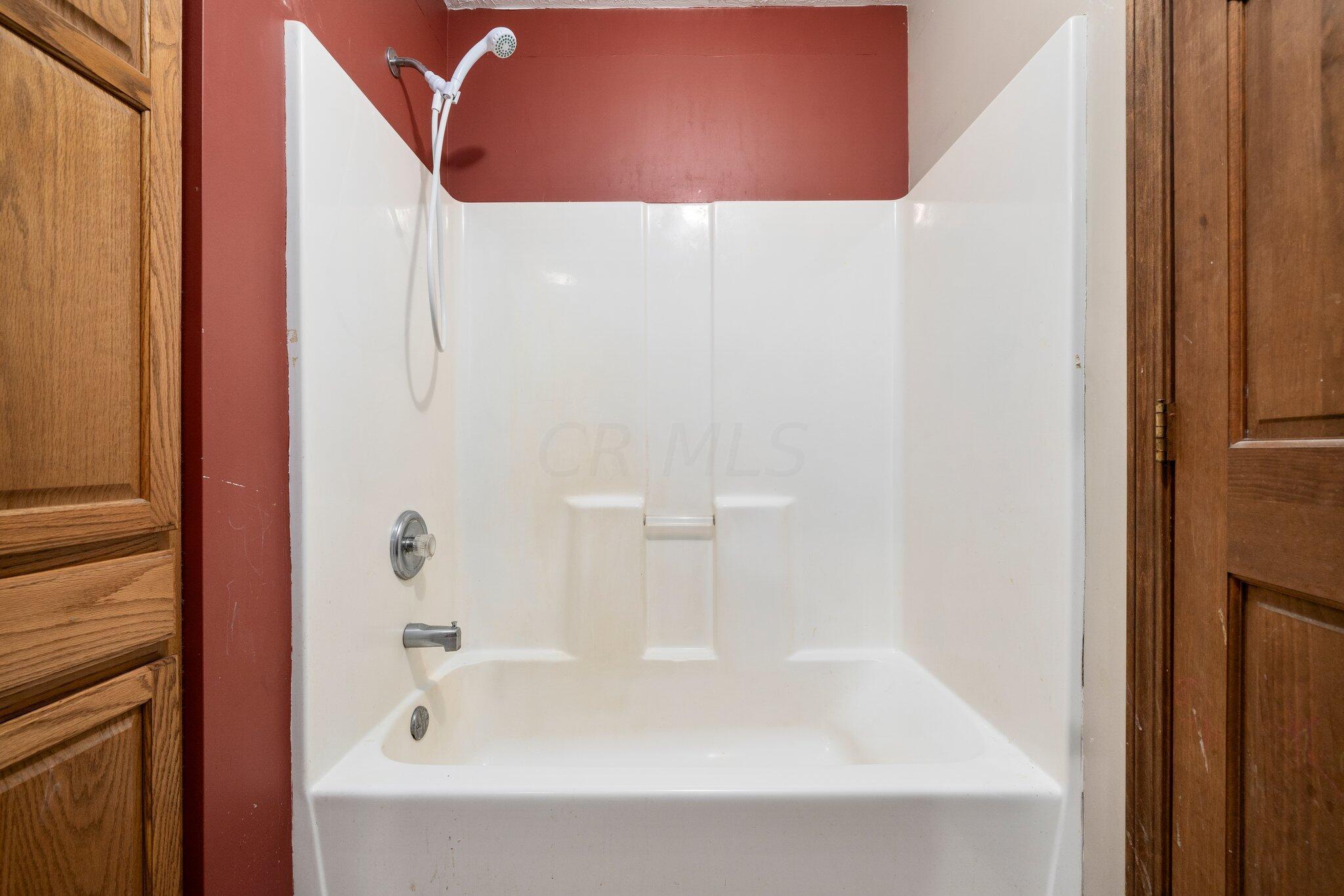 5269 McLean Mill Road Circleville, OH 43113 - Photo 29 of 56 Hall Full Bath 2