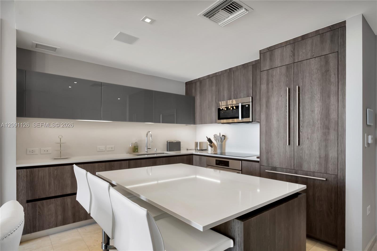 88 Southwest 7th Street, Unit 3205 Miami, FL 33130 - Photo 7 of 18 Gallery Image 7
