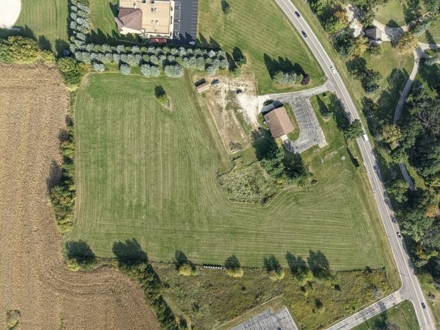 2810 West Pearl City Road Freeport, IL 61032 - Photo 15 of 16 a view of plant in front of door
