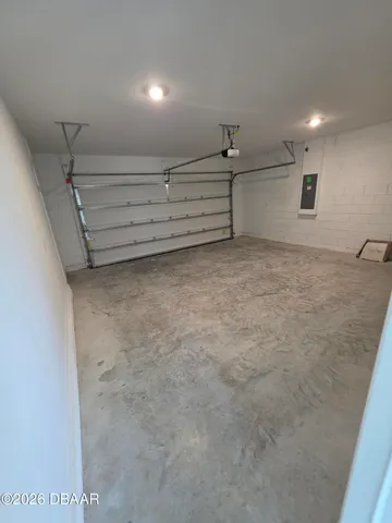 $2,400 | 1243 Belle Isle Lane, Daytona Beach, FL 32124