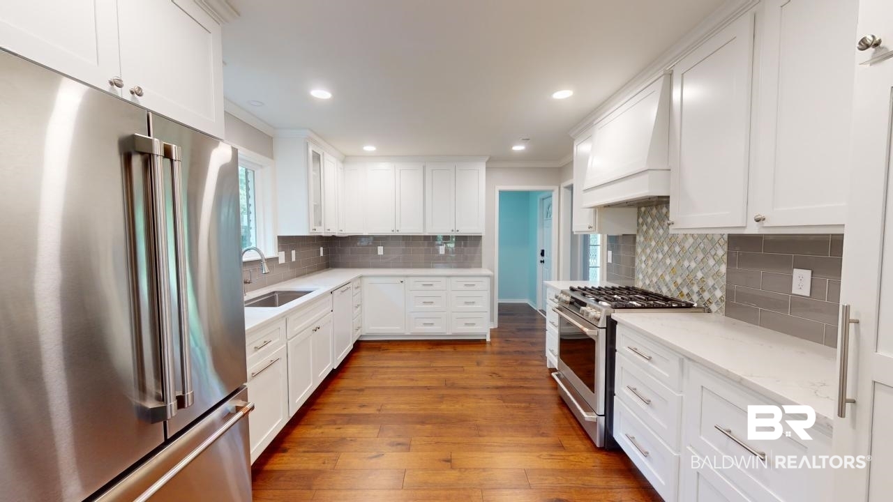 4301 Bit And Spur Road Mobile, AL 36608 - Photo 7 of 26