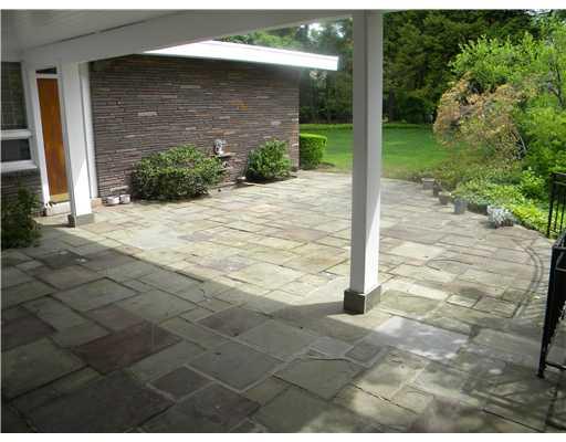 5337 Darlington Road Pittsburgh, PA 15217 - Photo 6 of 7 Exterior Back.