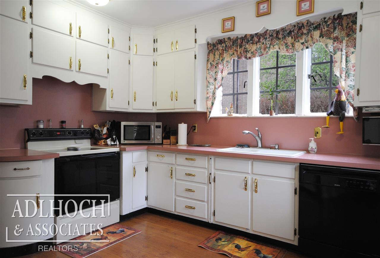 1328 Berkshire Road Grosse Pointe, MI 48230 - Photo 13 of 27