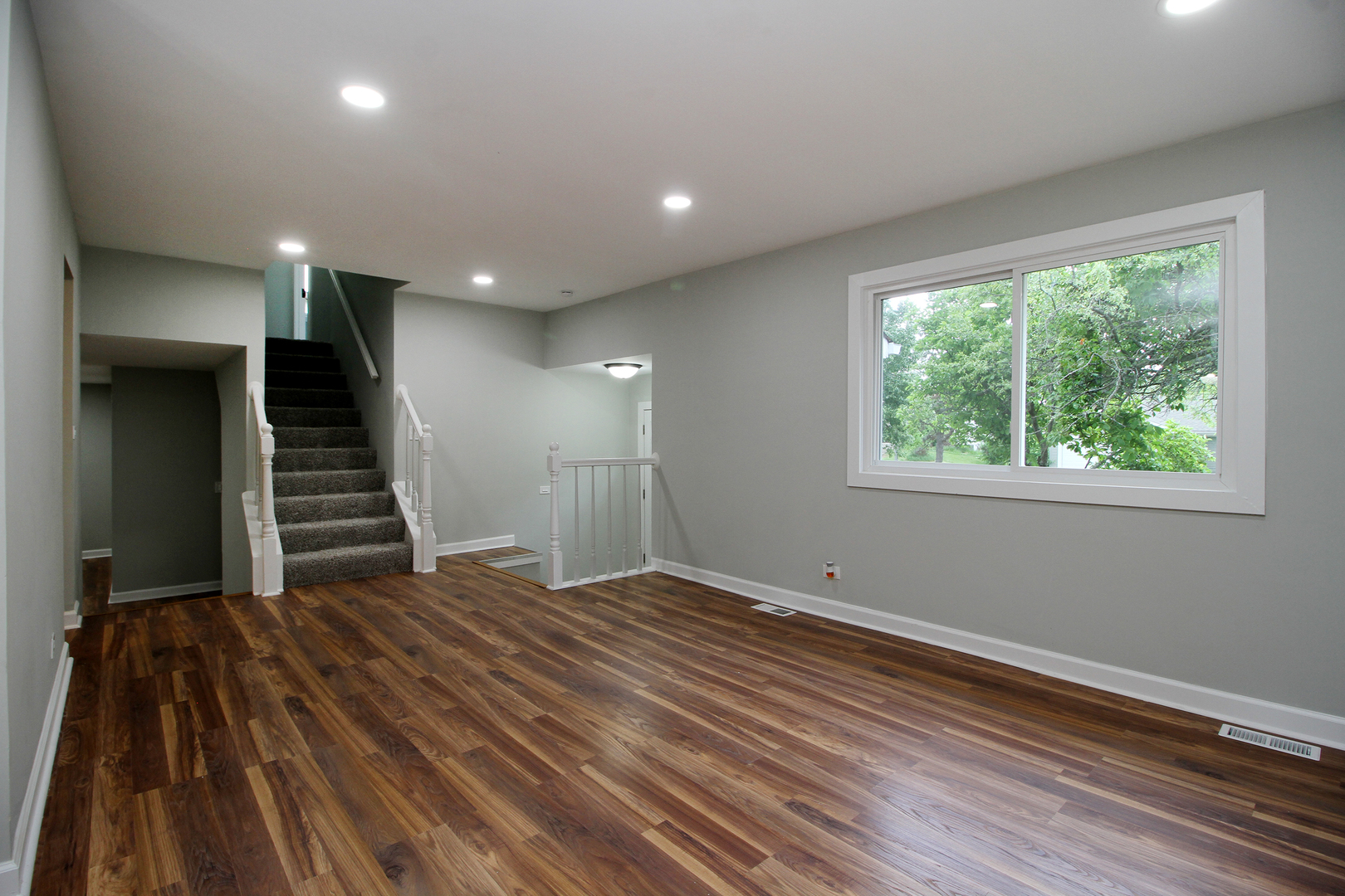 162 Deerpath Road Matteson, IL 60443 - Photo 4 of 34