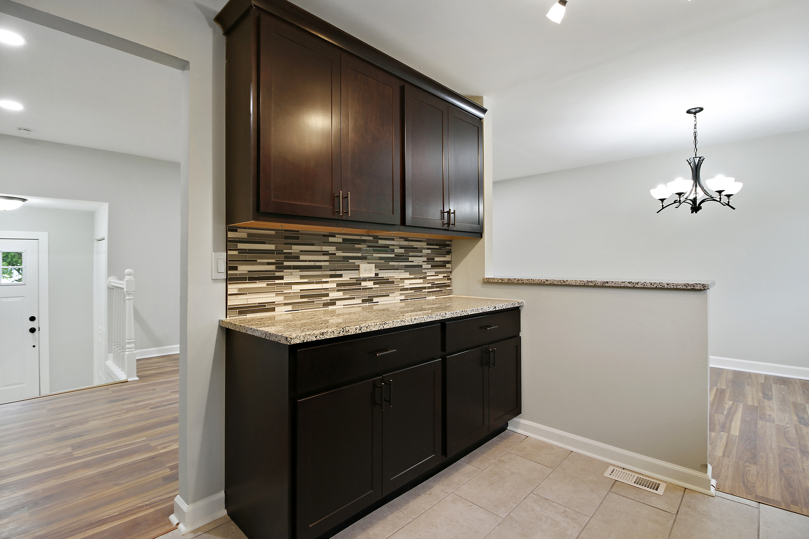 162 Deerpath Road Matteson, IL 60443 - Photo 8 of 34