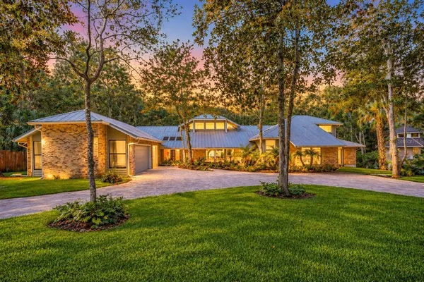 $1,550,000 | 20 Twelve Oaks Trail, Ormond Beach, FL 32174