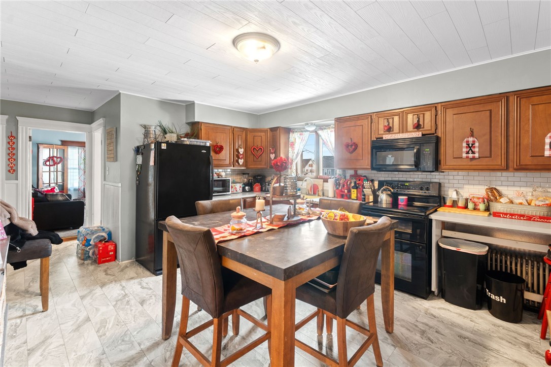 223 Paradis Avenue Woonsocket, RI 02895 - Photo 8 of 35 Gallery Image 8