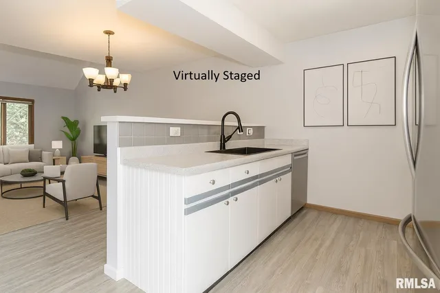 $123,000 | 2112 35th Street, Unit 7, Rock Island, IL 61201