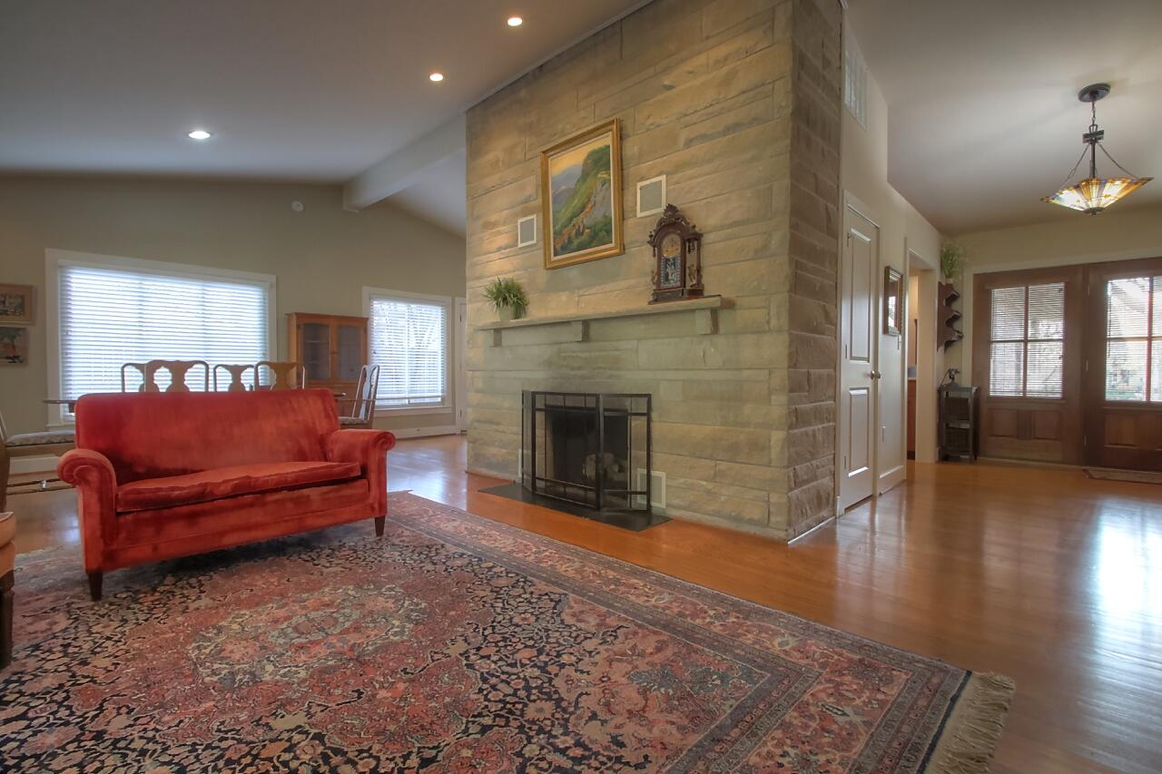 1189 Indian Mound Road Lexington, KY 40502 - Photo 10 of 40 25