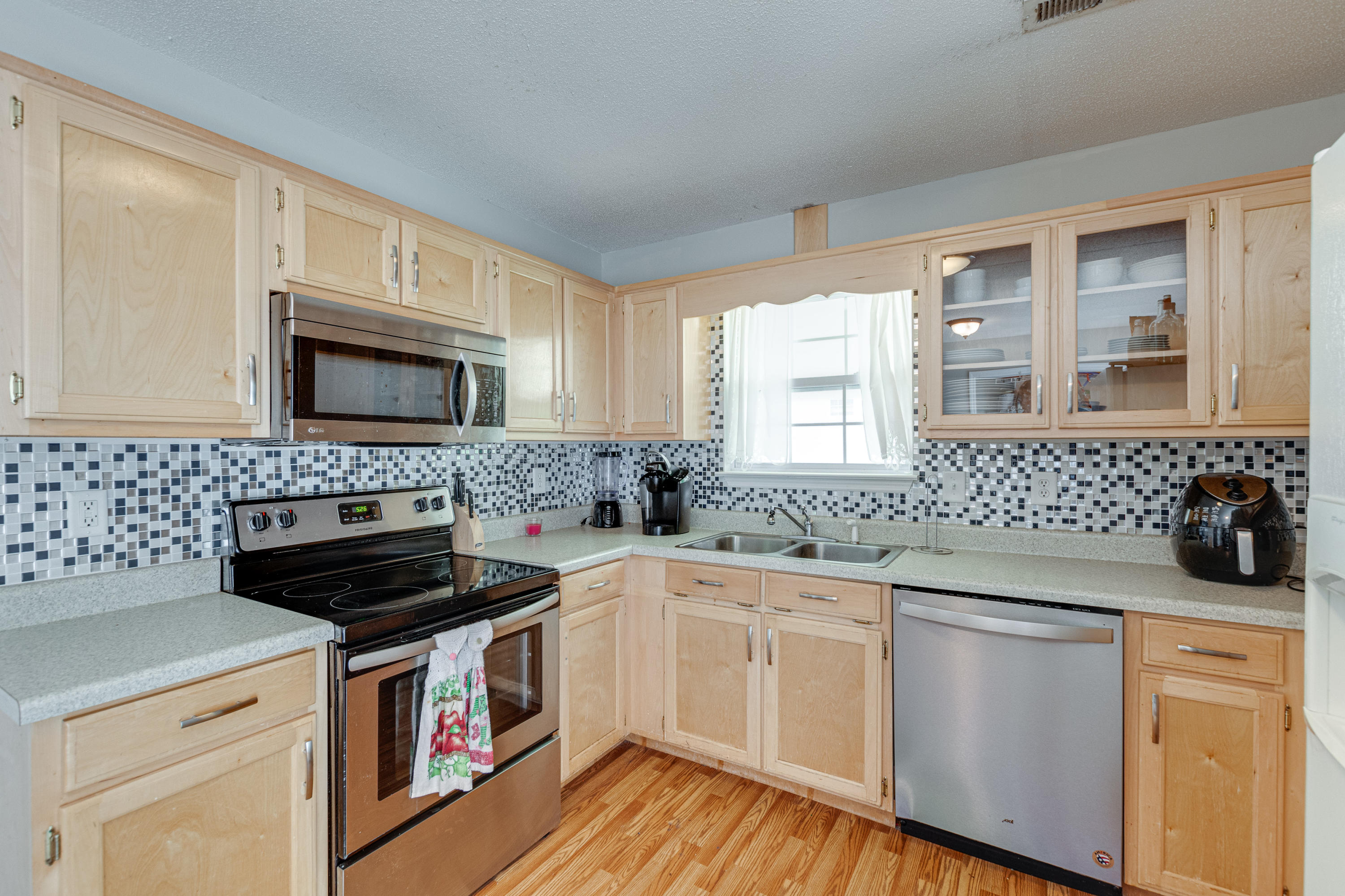 217 Casteel Road Cleveland, TN 37323 - Photo 8 of 23 217 Casteel Rd-8