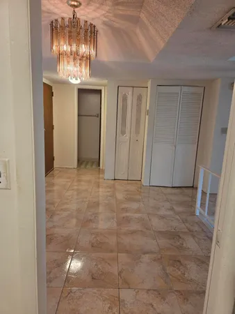 $1,450 | 3720 Inverrary Drive, Unit 2B, Lauderhill, FL 33319