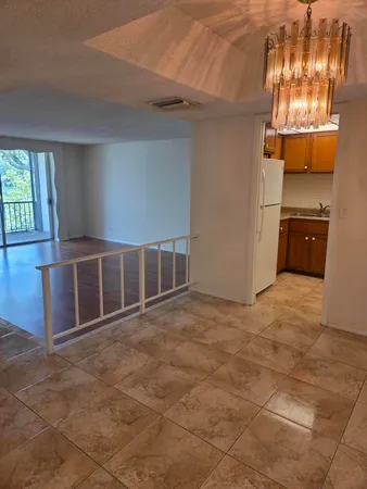 $1,450 | 3720 Inverrary Drive, Unit 2B, Lauderhill, FL 33319