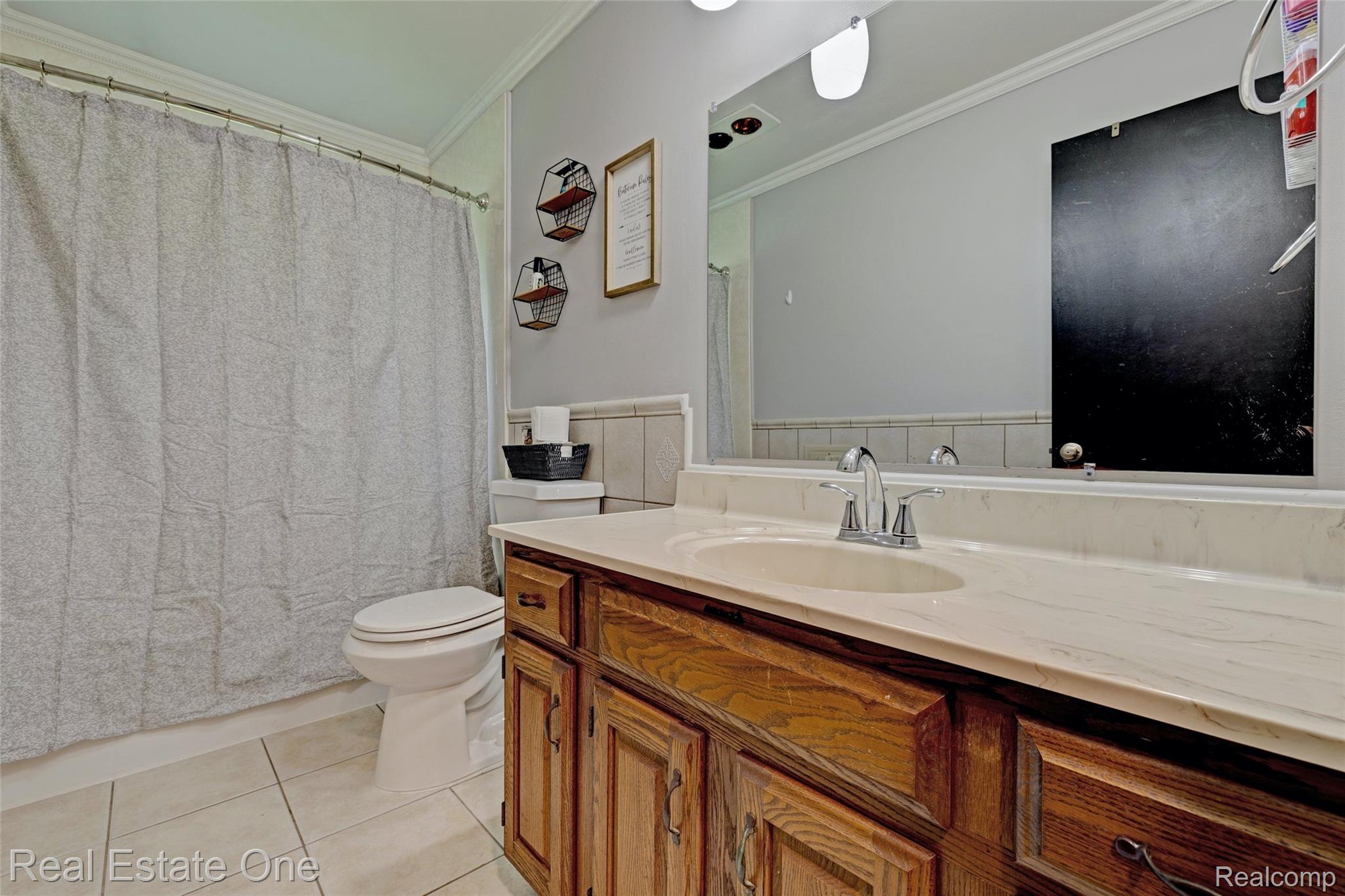 1574 Farnsworth Road Lapeer, MI 48446 - Photo 11 of 39 11) Bathroom.jpg