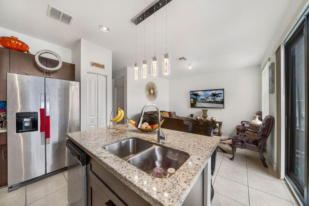 6003 Pine Tree Way Riviera Beach, FL 33410 - Photo 8 of 26 6