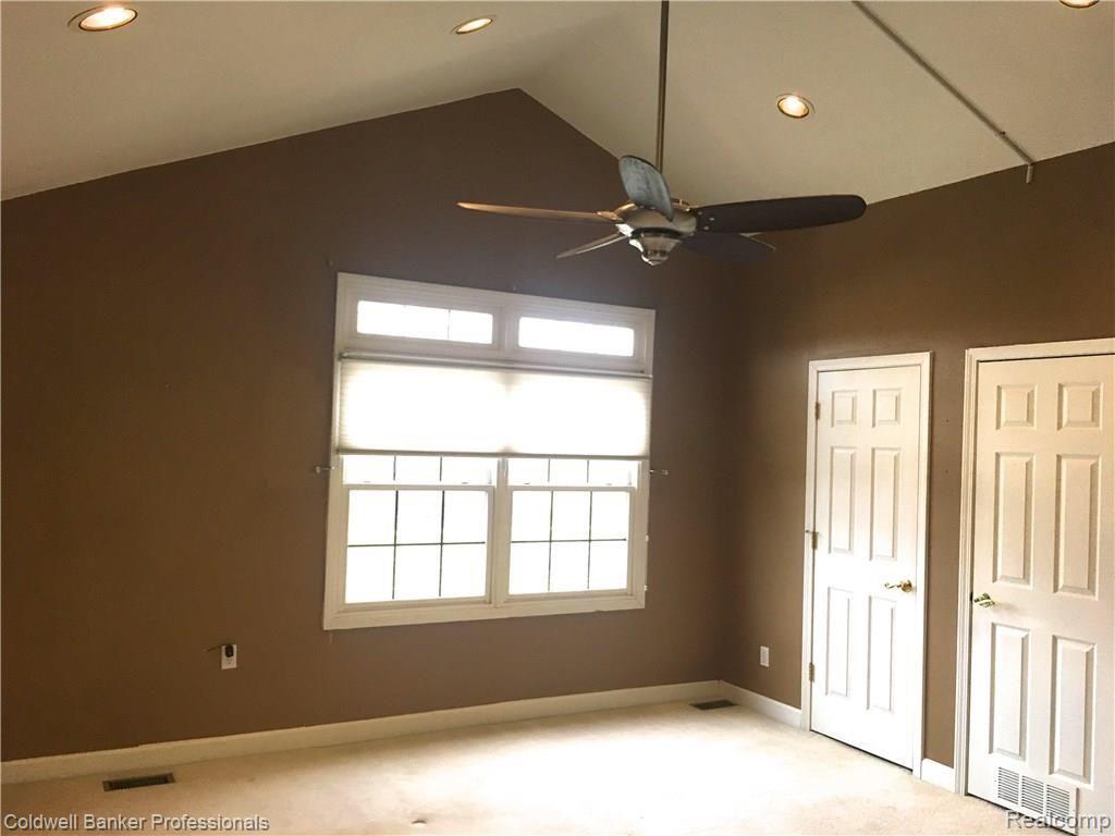 1890 East Hamlin Road Rochester, MI 48307 - Photo 18 of 32 1890 Hamlin Master2b.JPG