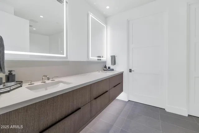 $22,495 | 5000 East Camelback Road, Unit 102, Scottsdale, AZ 85251