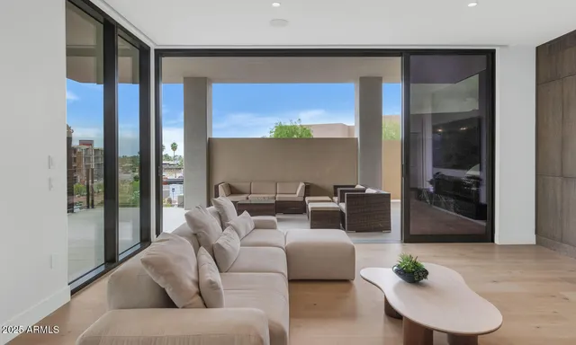 $22,495 | 5000 East Camelback Road, Unit 102, Scottsdale, AZ 85251