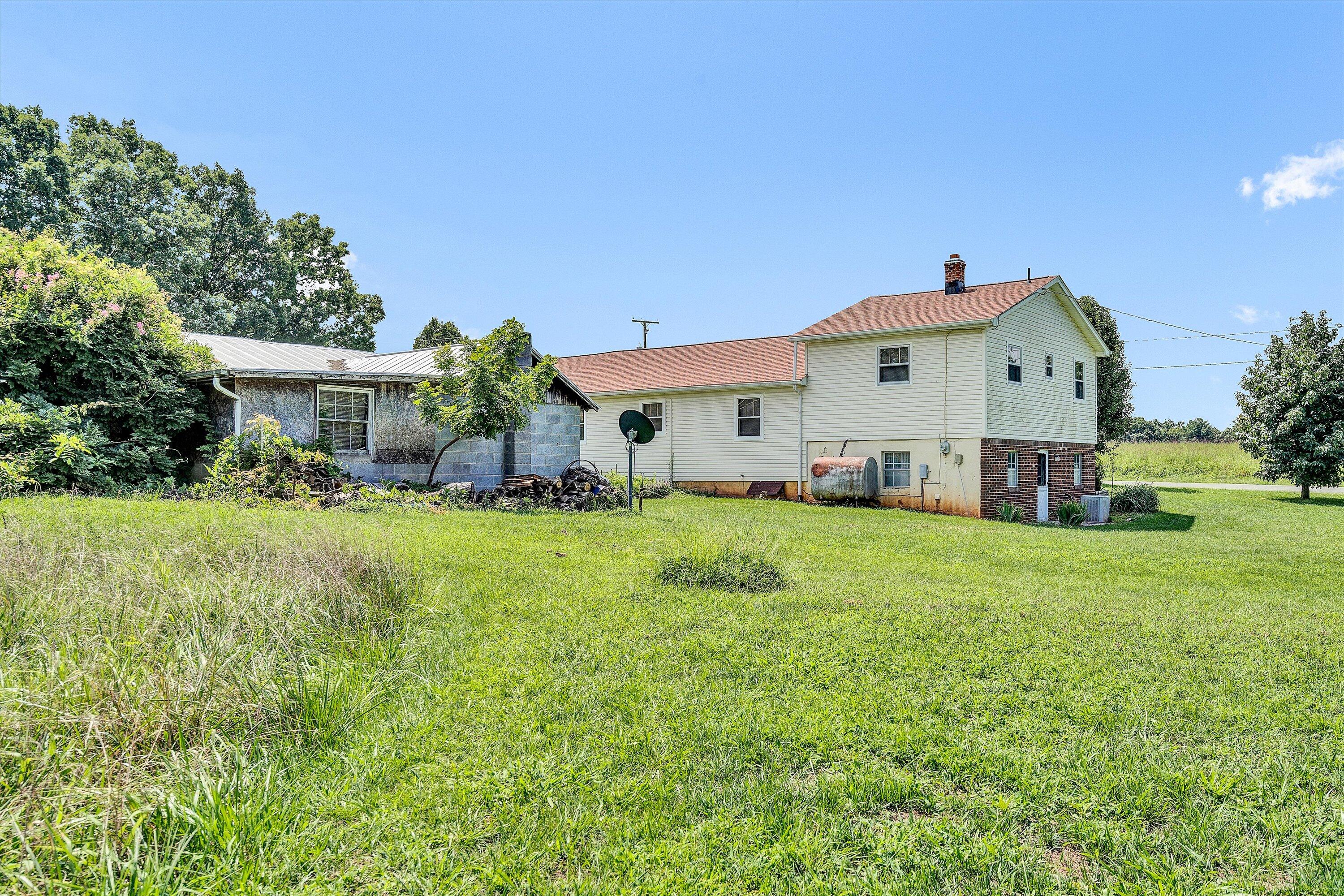 204 Farm View Road Glade Hill, VA 24092 - Photo 26 of 32 26-DSC07970
