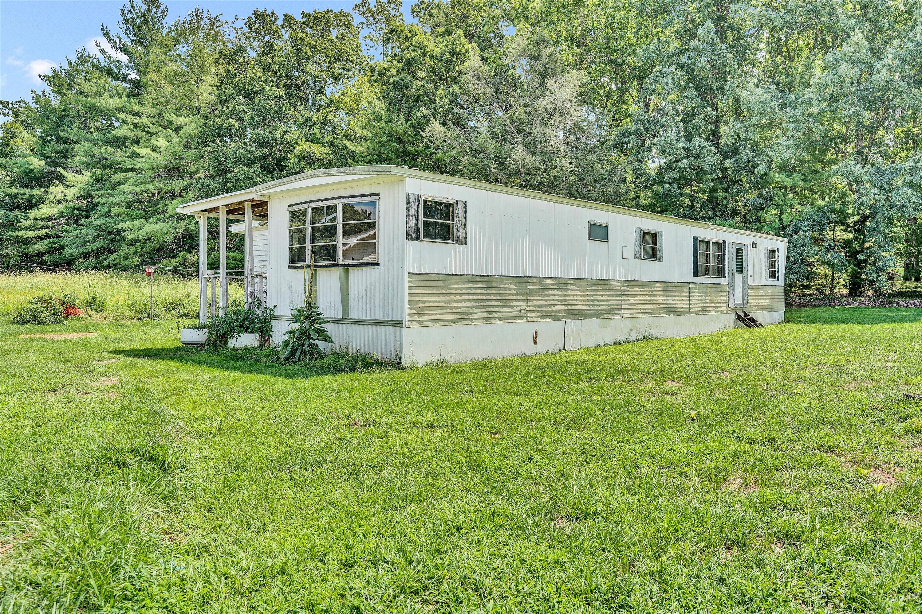 204 Farm View Road Glade Hill, VA 24092 - Photo 28 of 32 28-DSC07949