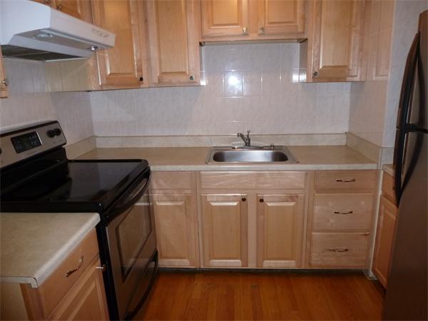 7 Stonehill Road Boston, MA 02136 - Photo 2 of 9