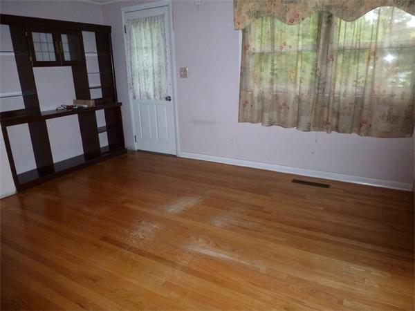 7 Stonehill Road Boston, MA 02136 - Photo 3 of 9