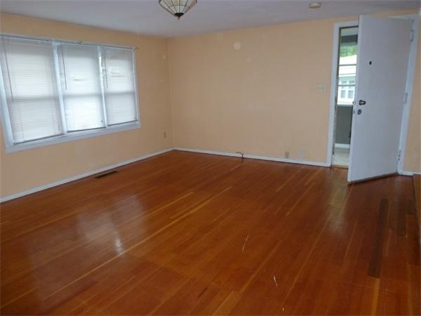 7 Stonehill Road Boston, MA 02136 - Photo 4 of 9