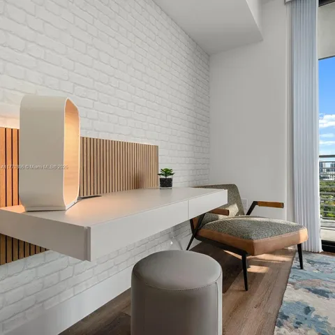 $2,011 | 2800 Southwest 27th Terrace, Unit 204, Miami, FL 33133