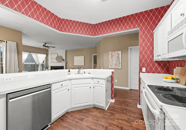 $510,000 | 7011 Southbrook Drive, Charlotte, NC 28277