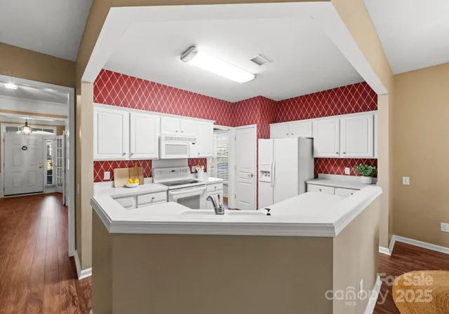 $510,000 | 7011 Southbrook Drive, Charlotte, NC 28277