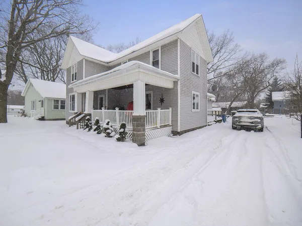 $195,000 | 2102 Nelson Street, Manistee, MI 49660