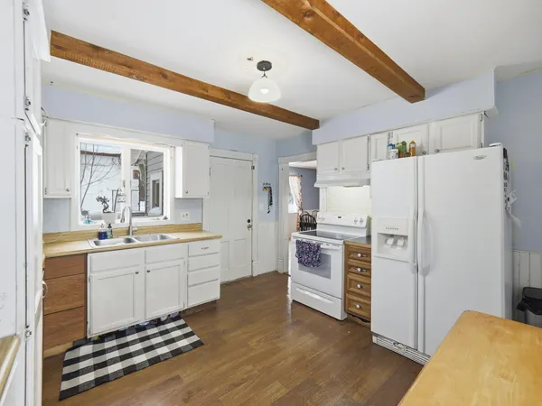 $195,000 | 2102 Nelson Street, Manistee, MI 49660