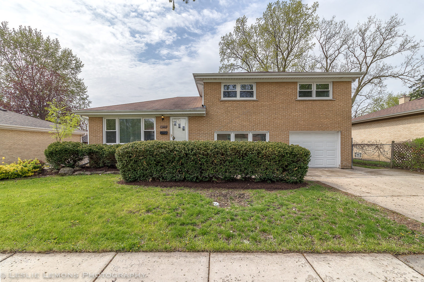 1441 Marcy Lane Wheeling, IL 60090 - Photo 1 of 28