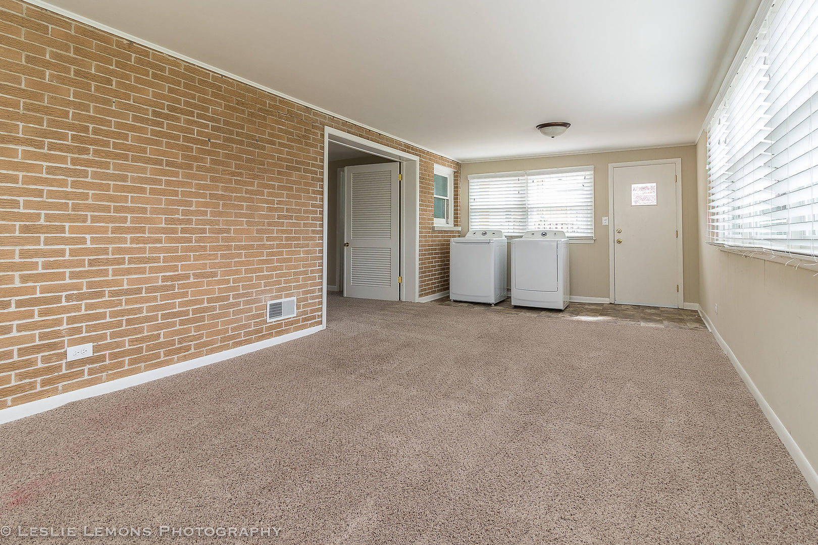 1441 Marcy Lane Wheeling, IL 60090 - Photo 16 of 28