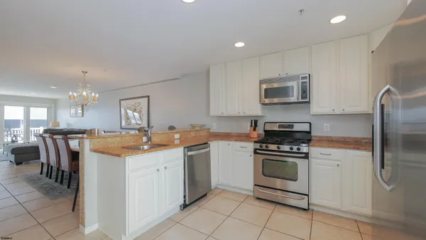 $4,500 | 137 South Berkley Square, Unit B, Atlantic City, NJ 08401