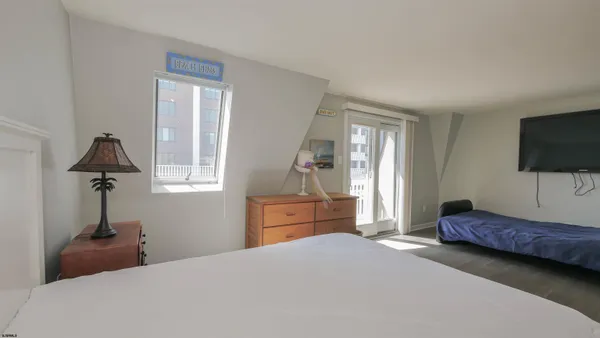 $4,500 | 137 South Berkley Square, Unit B, Atlantic City, NJ 08401