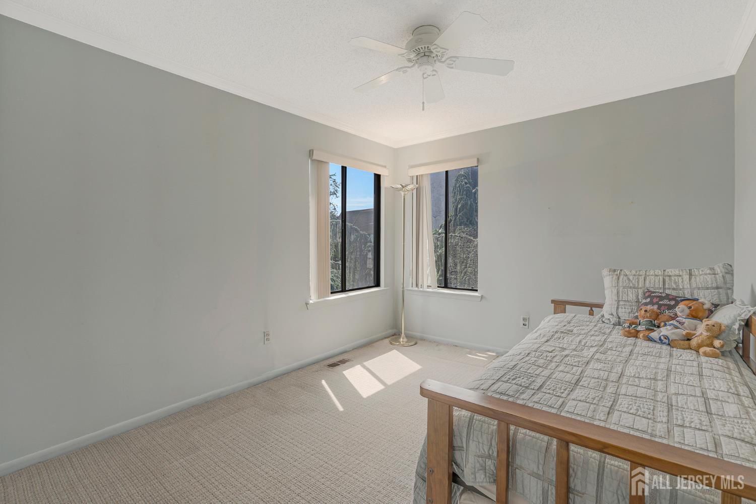 12 Carriage Place Edison, NJ 08820 - Photo 20 of 29