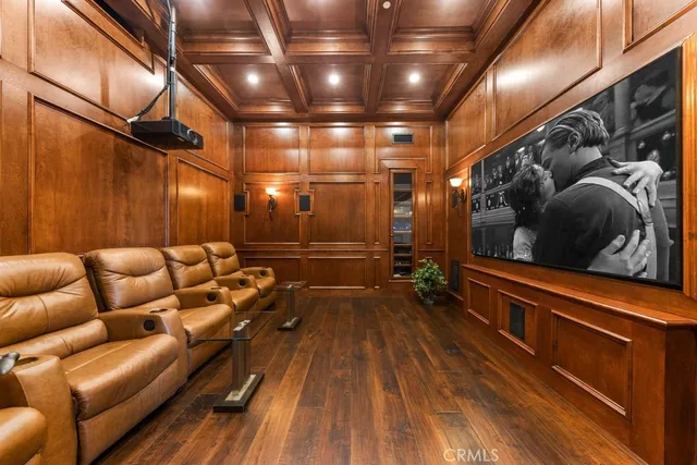 a view of a house with a yard and garden