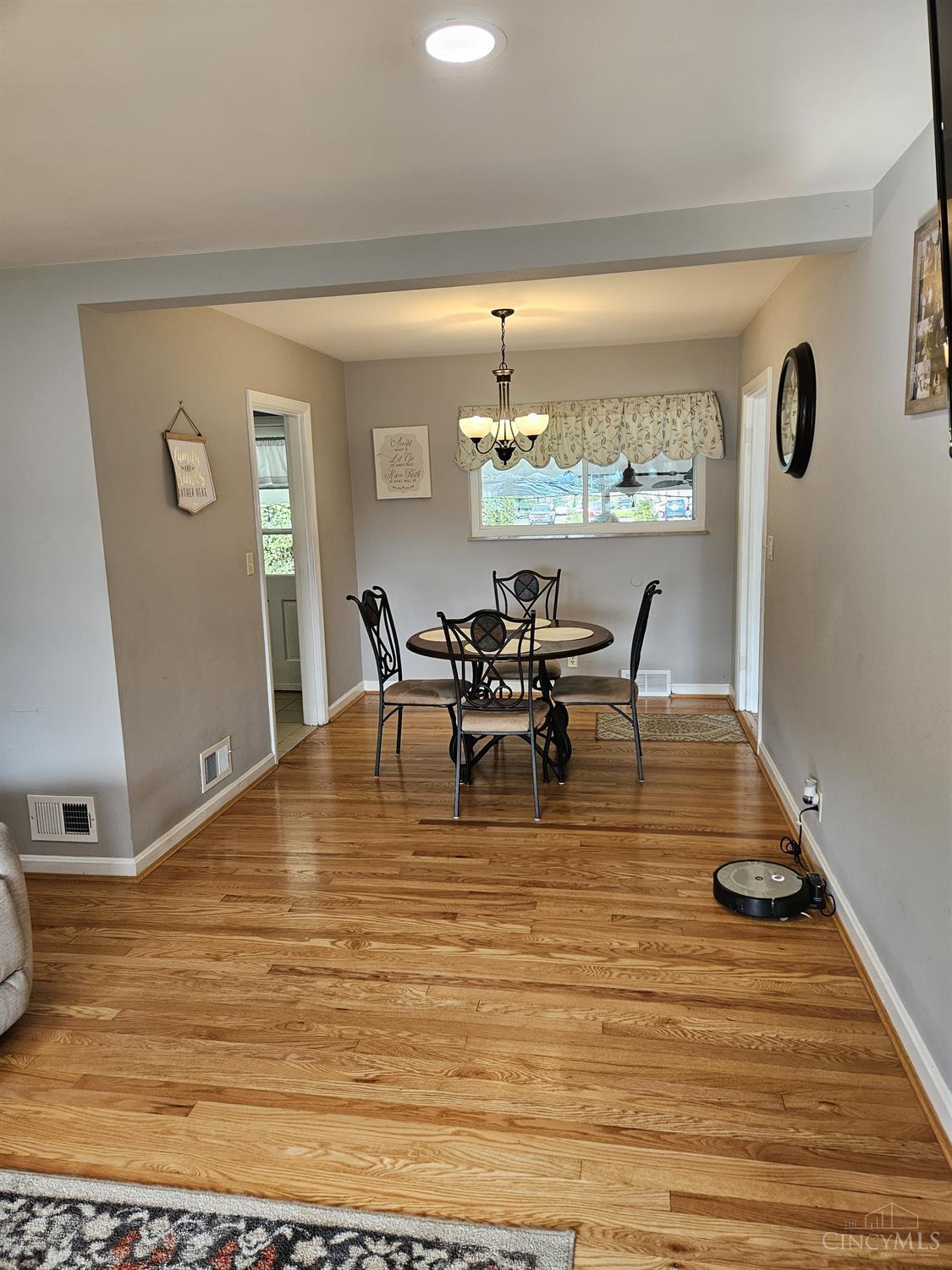 1171 Nordyke Road Cincinnati, OH 45255 - Photo 9 of 39