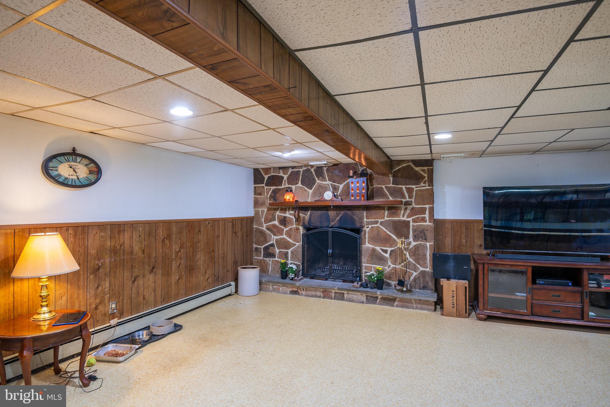 2508 Berkley Road Reading, PA 19605 - Photo 24 of 36