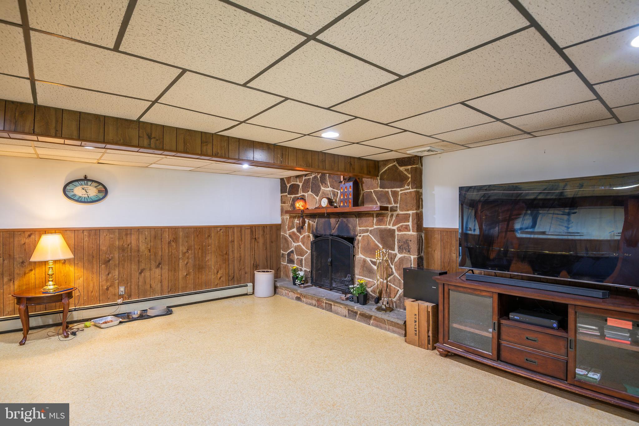 2508 Berkley Road Reading, PA 19605 - Photo 27 of 36