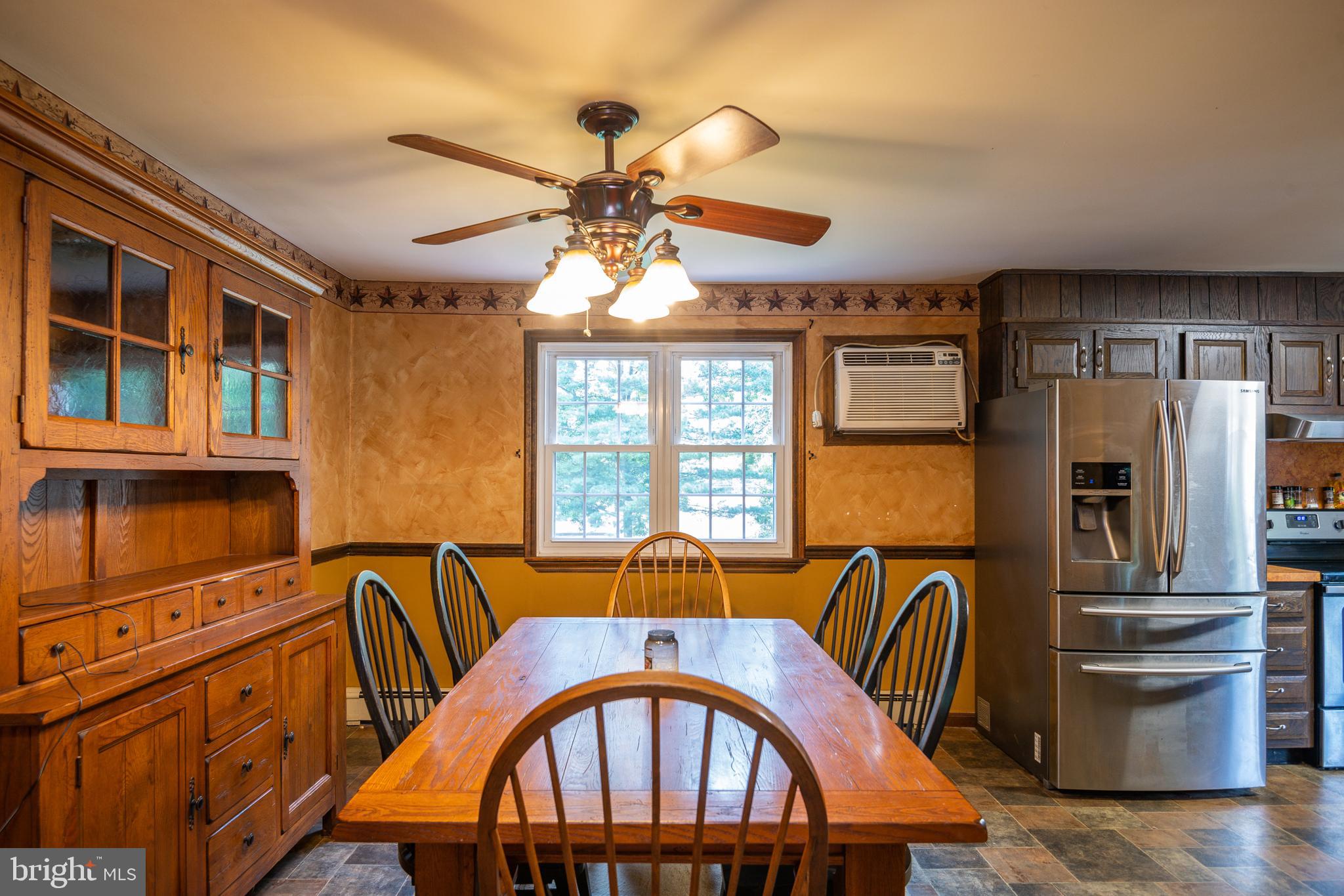 2508 Berkley Road Reading, PA 19605 - Photo 8 of 36