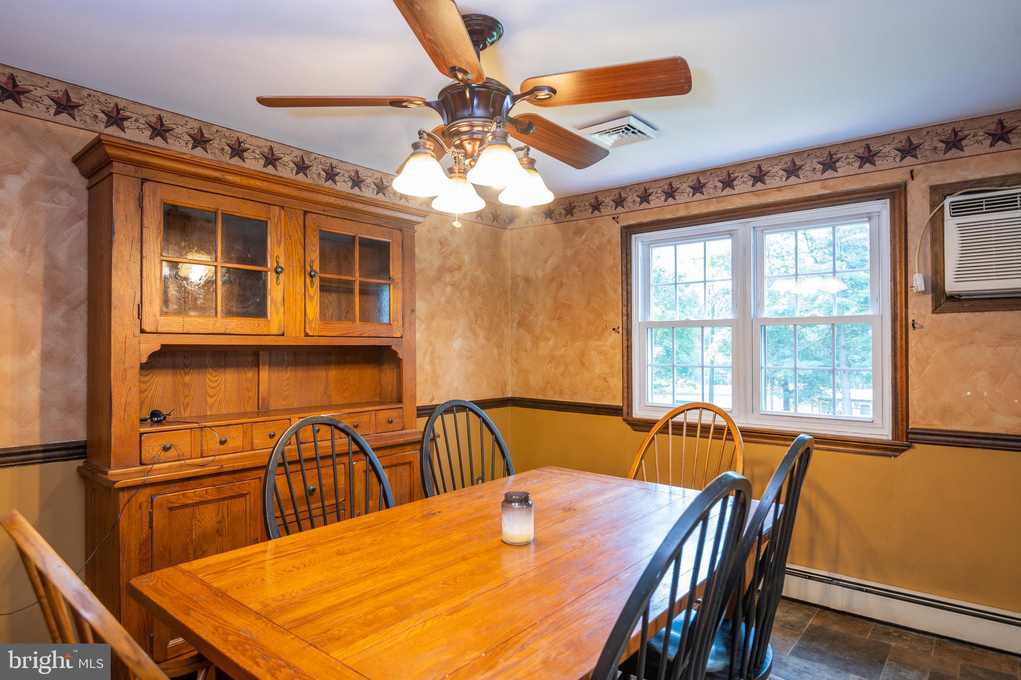 2508 Berkley Road Reading, PA 19605 - Photo 9 of 36