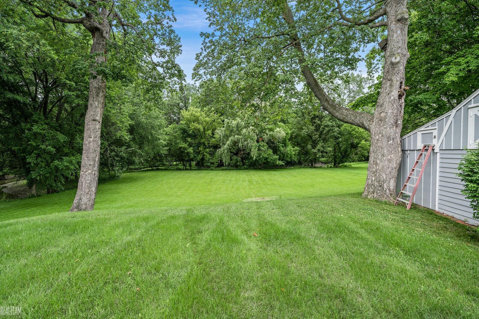 22395 Hall Road Macomb, MI 48042 - Photo 50 of 53
