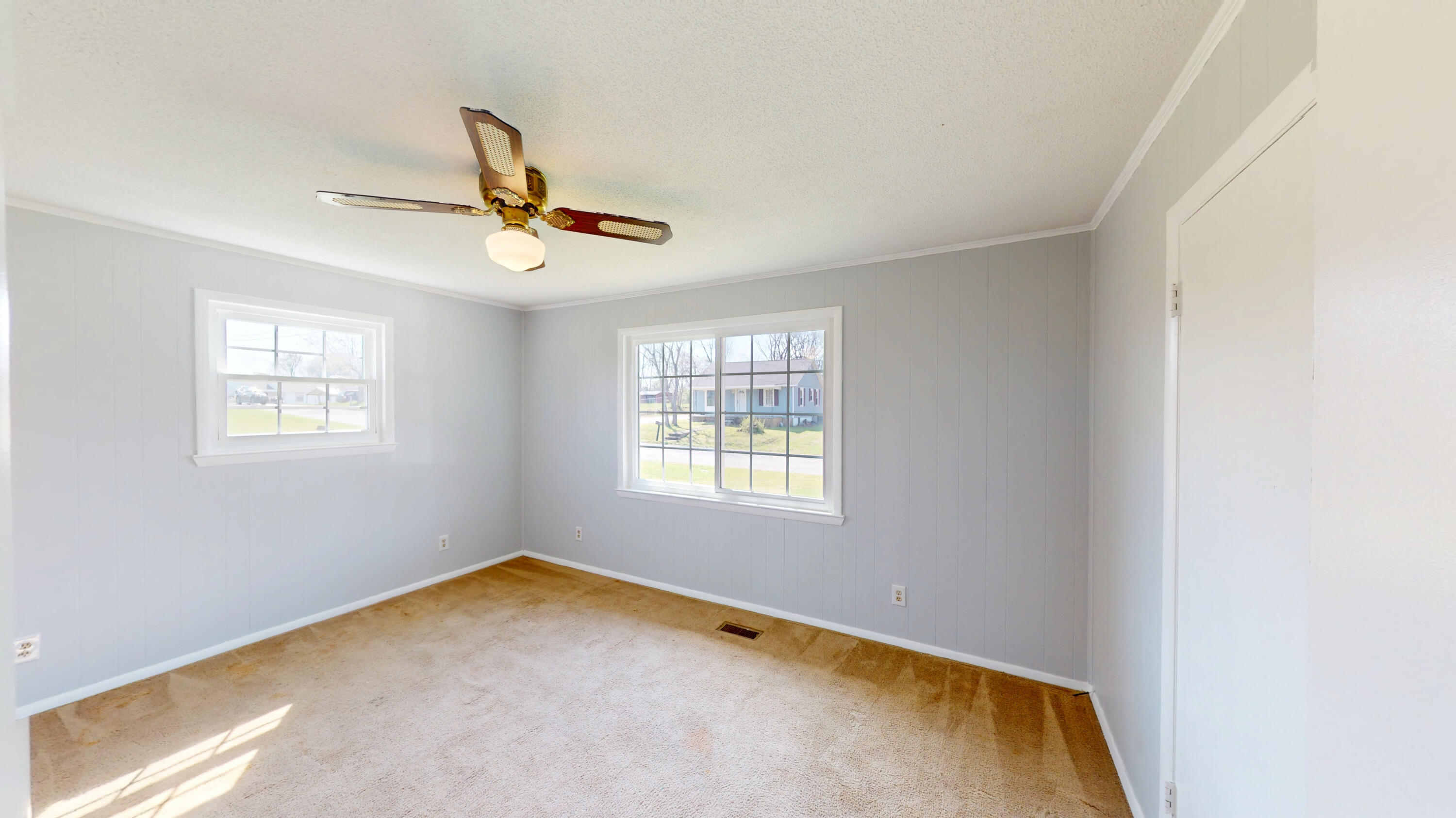 582 11th Avenue Dayton, TN 37321 - Photo 10 of 22 9-Bedroom 2