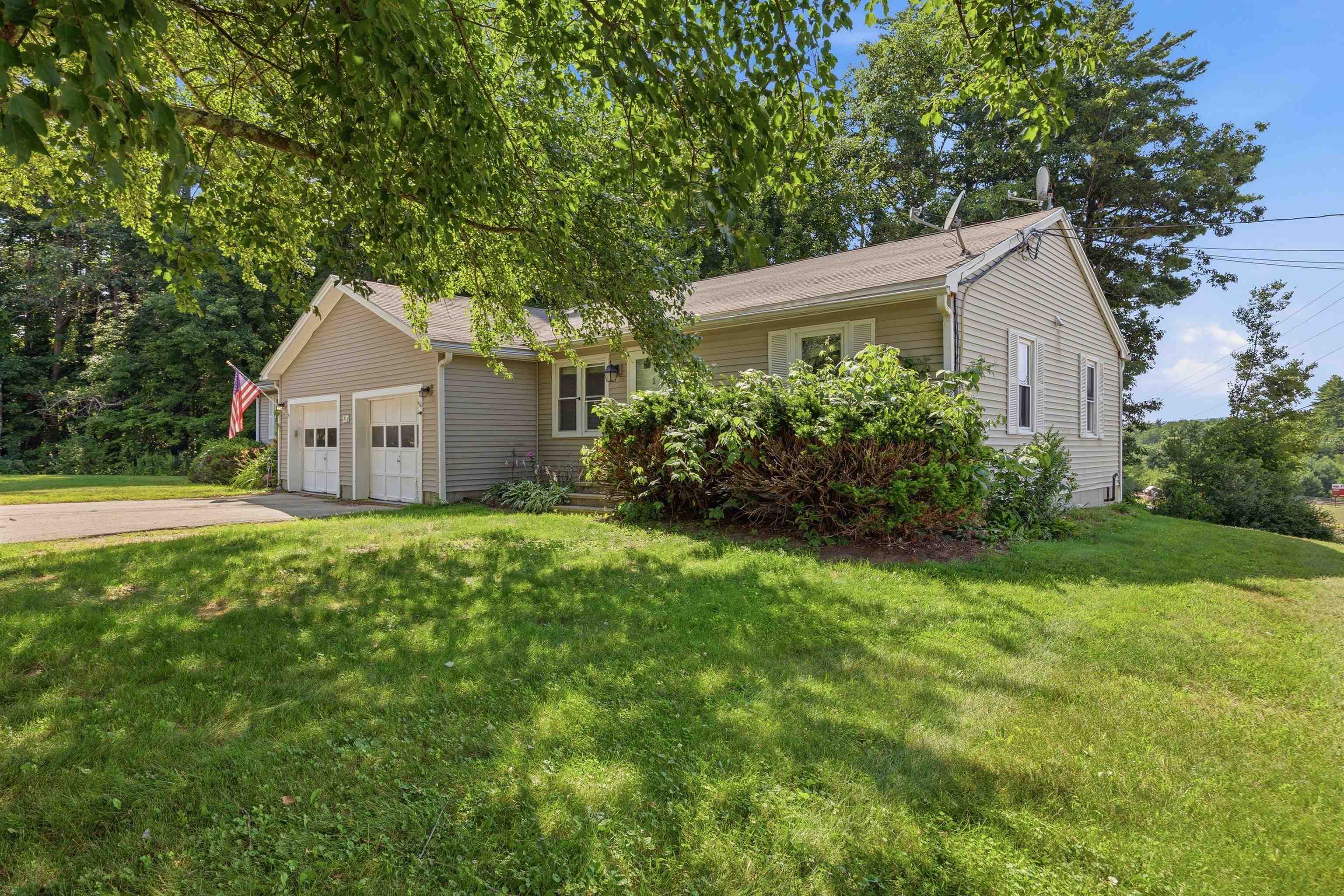 302 Black Hall Road Epsom, NH 03234 - Photo 3 of 58 Gallery Image 3