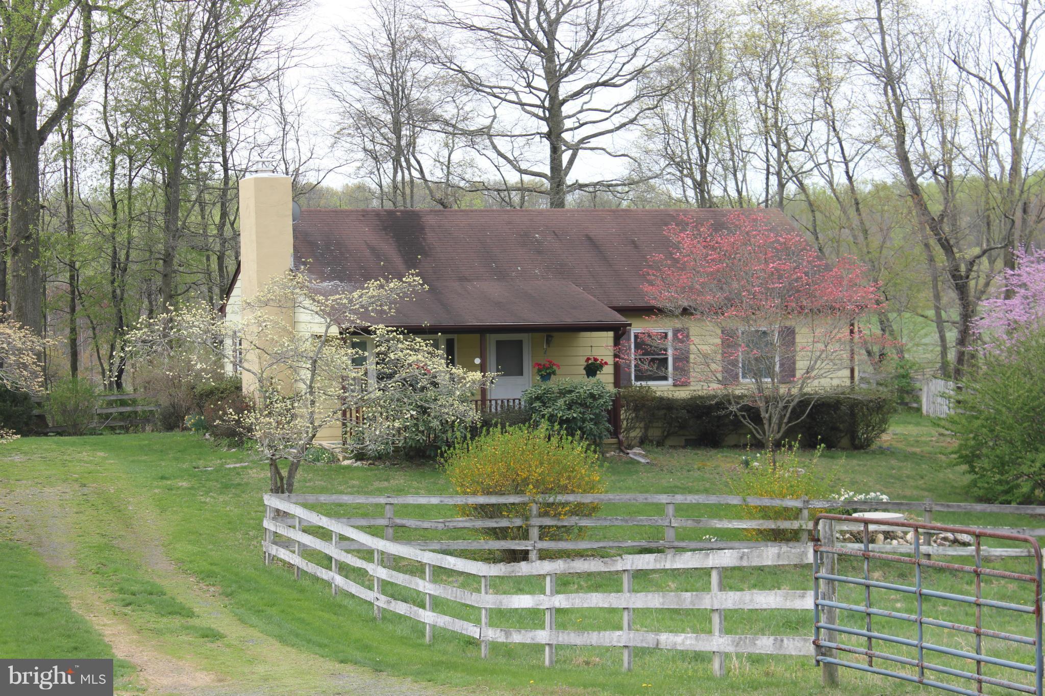 12009 Briar Patch Road Hume, VA 22639 - Photo 1 of 11 Exterior (Front)