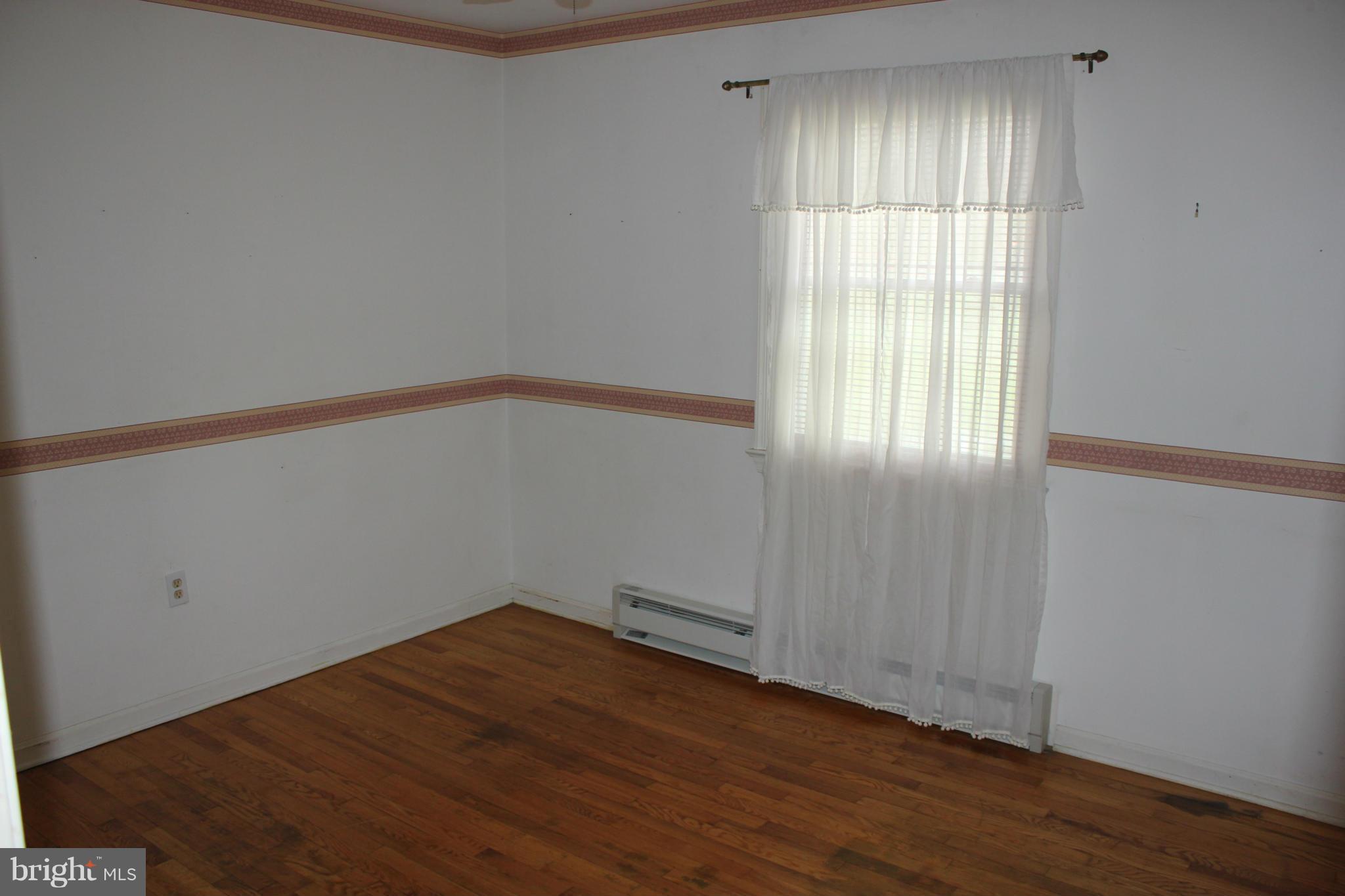 12009 Briar Patch Road Hume, VA 22639 - Photo 7 of 11 Bedroom